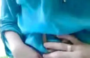 XXX La MILF británica Danica Collins es espiada videos latinos gays gratis